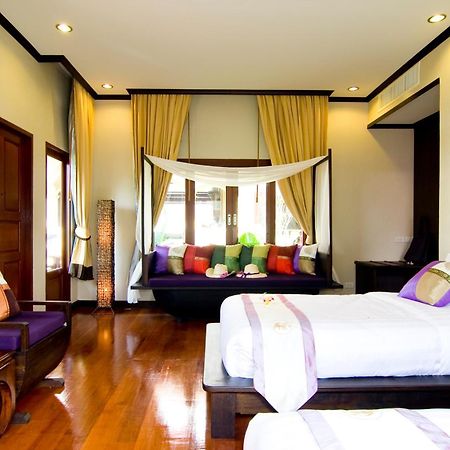 Kanok Buri Resort Lipa Noi Exterior foto
