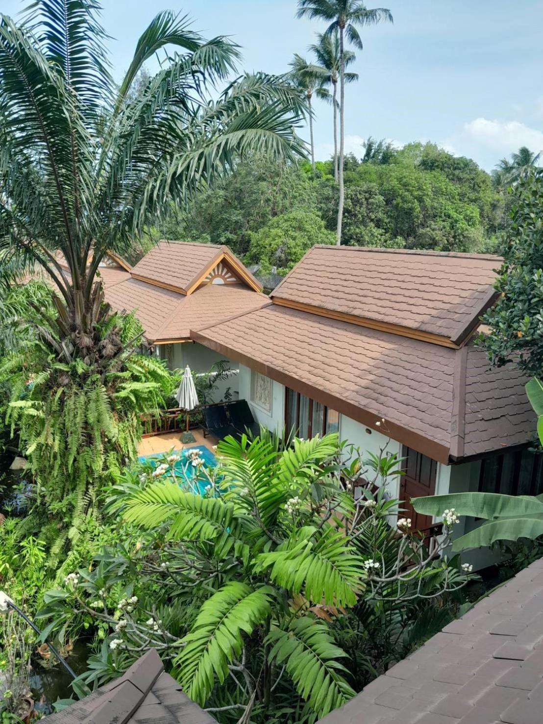 Kanok Buri Resort Lipa Noi Exterior foto