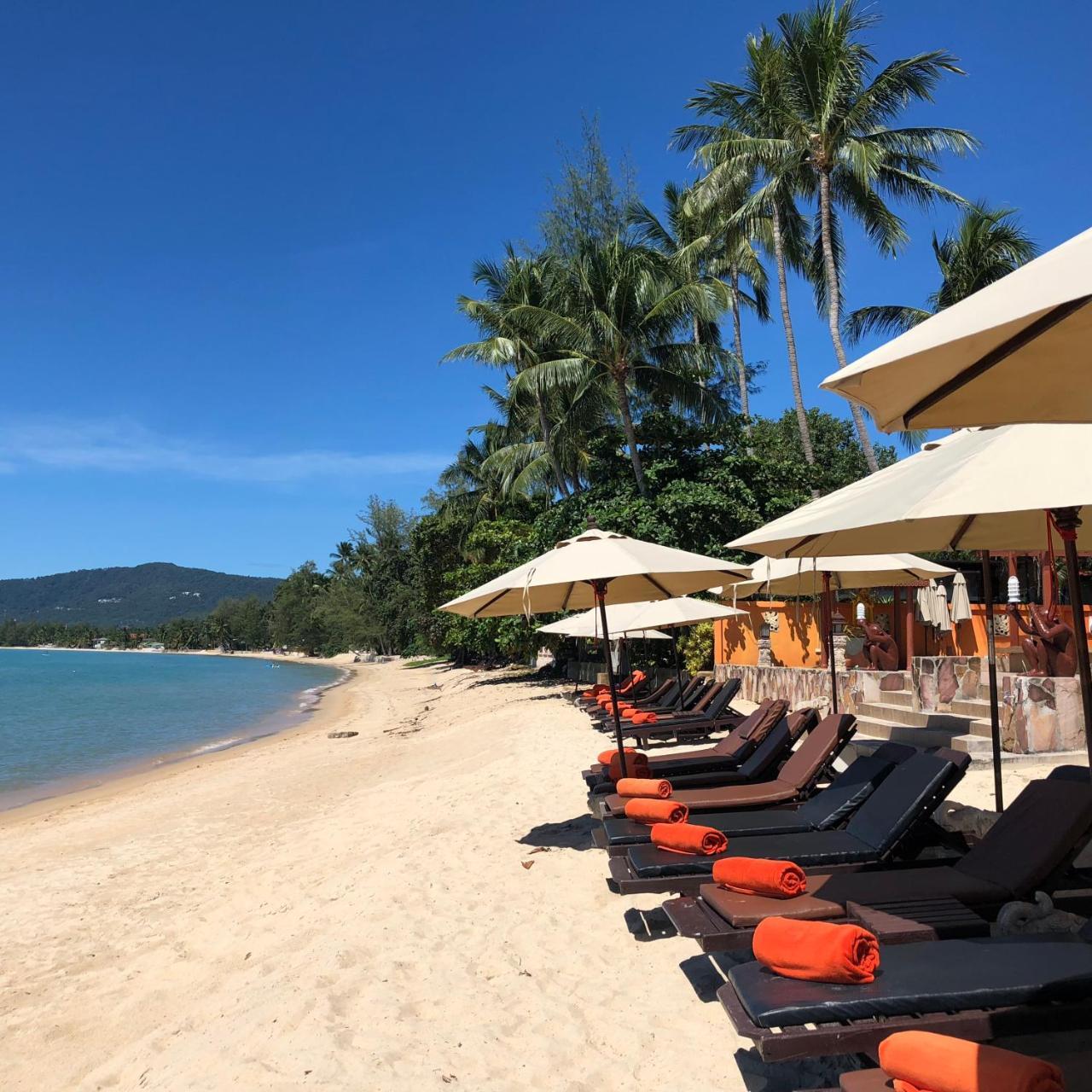 Kanok Buri Resort Lipa Noi Exterior foto