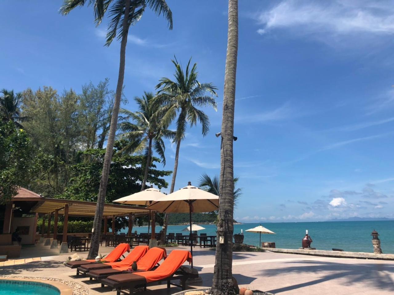 Kanok Buri Resort Lipa Noi Exterior foto